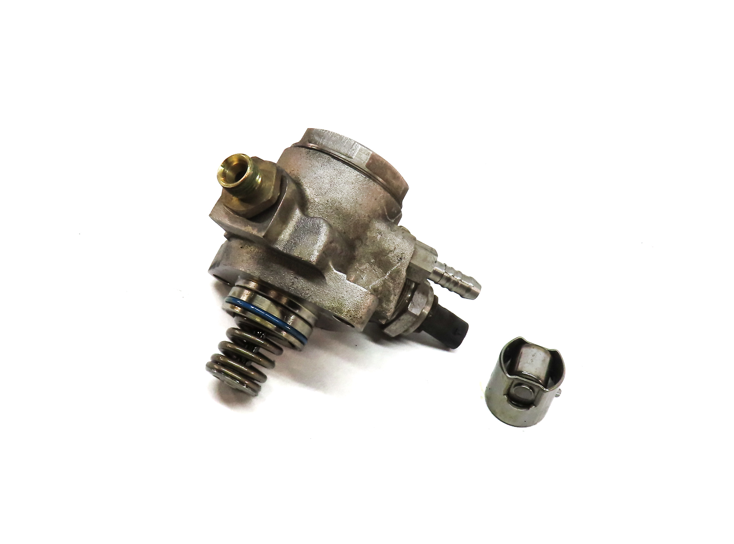 2016-2018 AUDI A3 (8V) ENGINE HIGH PRESSURE FUEL PUMP — exact item pictured